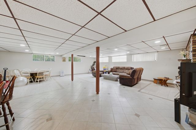 15287 W Apple Orchard Lane, Lincolnshire, IL 60069