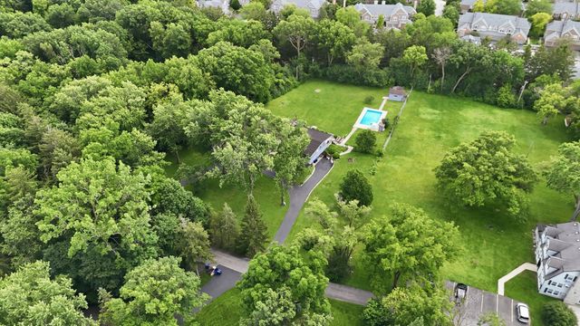 15287 W Apple Orchard Lane, Lincolnshire, IL 60069