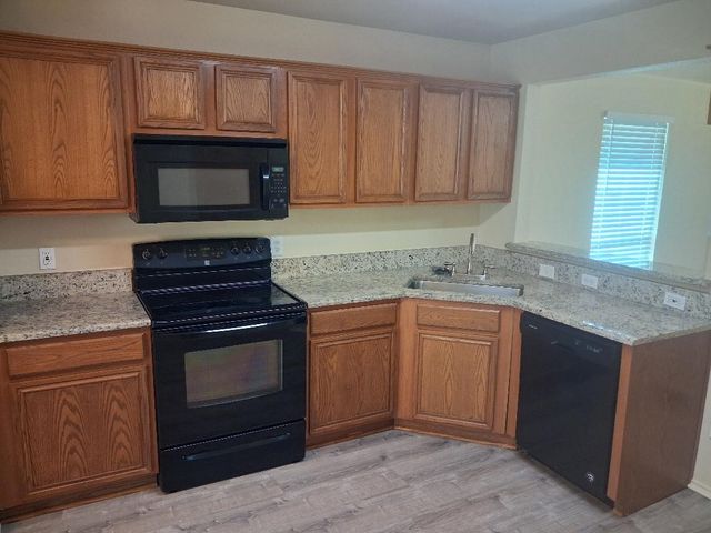7310 Fossil Lake Drive, Arlington, TX 76002
