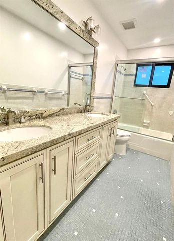 4910 Jefferson Street, Hollywood, FL 33021