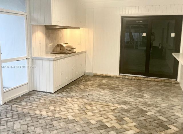 4910 Jefferson Street, Hollywood, FL 33021