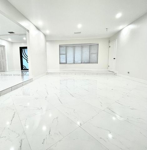 4910 Jefferson Street, Hollywood, FL 33021
