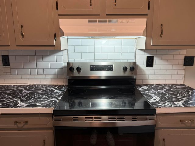 209 Longstreet Street, Summerville, SC 29486