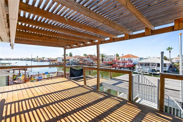 15337 Bowsprit Ct, Corpus Christi, TX 78418