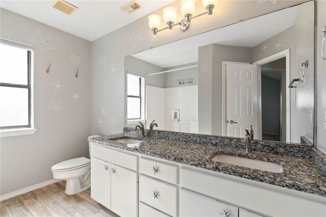 15337 Bowsprit Ct, Corpus Christi, TX 78418