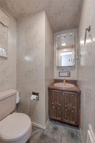 48 Lawrence Street, New Hyde Park, NY 11040