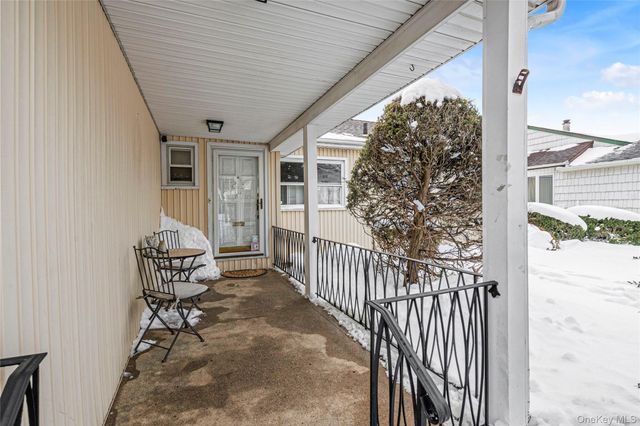 48 Lawrence Street, New Hyde Park, NY 11040