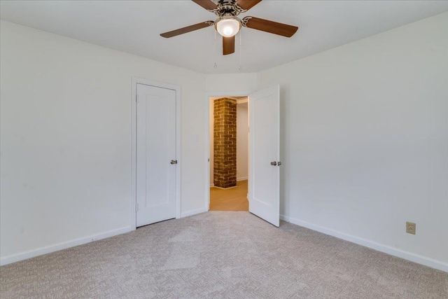 845 S Dellrose Ave, Wichita, KS 67218