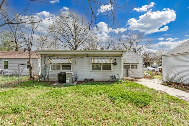 845 S Dellrose Ave, Wichita, KS 67218