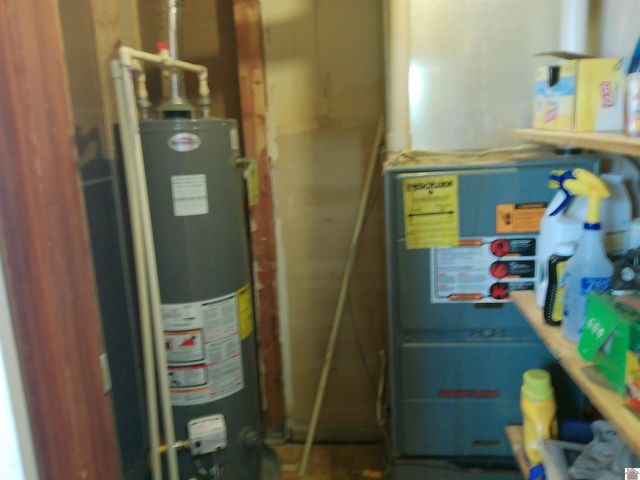 121 Lakeside Dr, Paducah, KY 42003