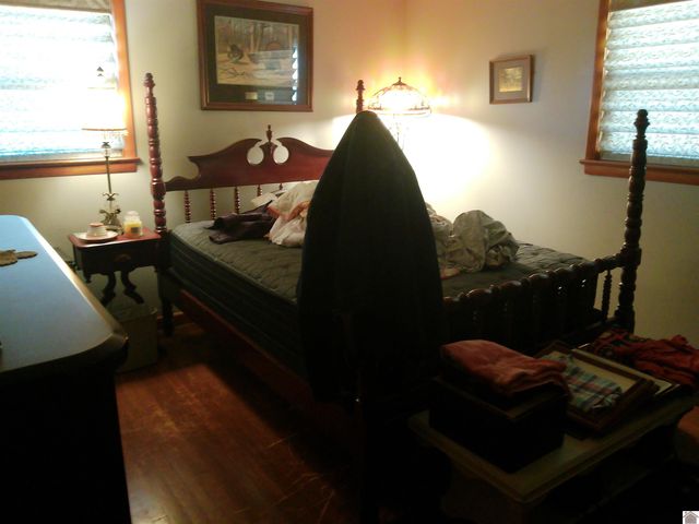 121 Lakeside Dr, Paducah, KY 42003