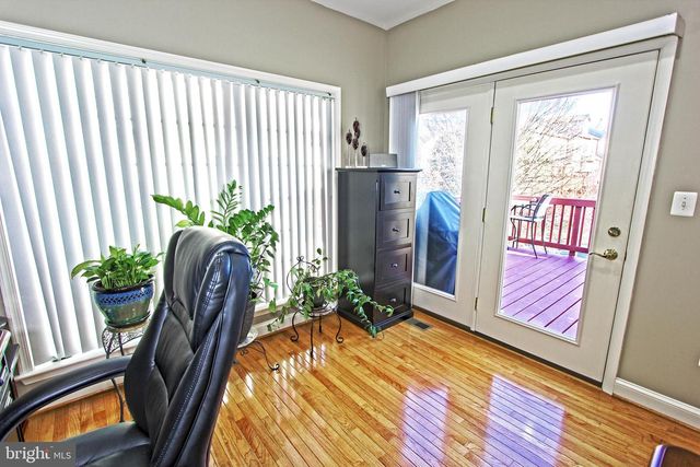 4083 WALNUT COVE CIR, Fairfax, VA 22033