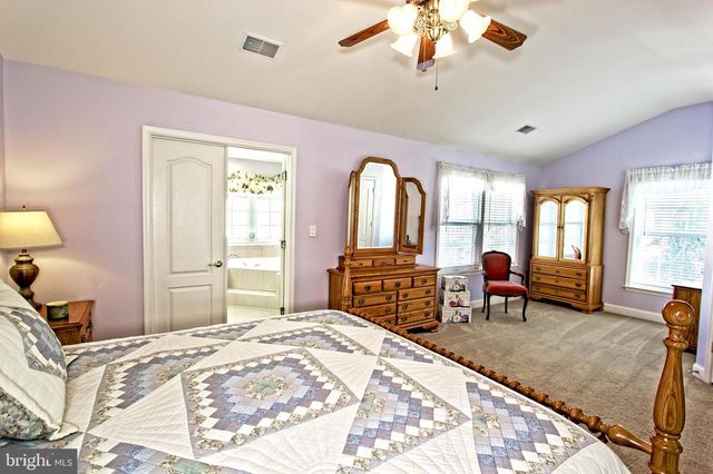 4083 WALNUT COVE CIR, Fairfax, VA 22033