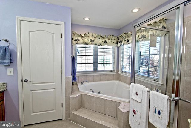 4083 WALNUT COVE CIR, Fairfax, VA 22033