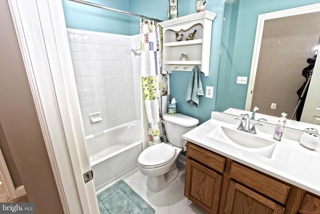 4083 WALNUT COVE CIR, Fairfax, VA 22033