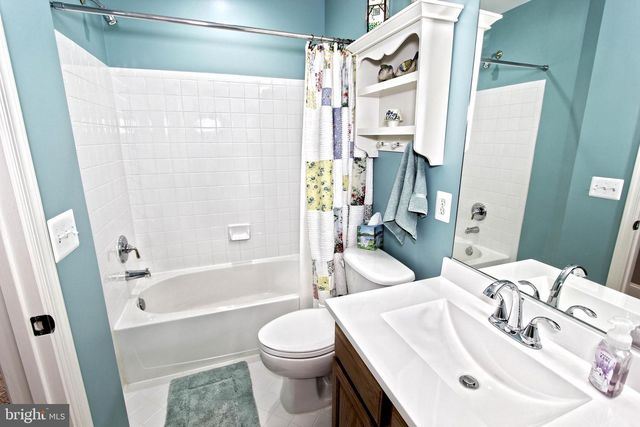 4083 WALNUT COVE CIR, Fairfax, VA 22033