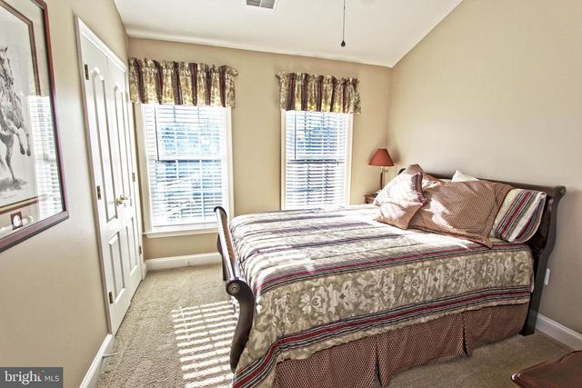 4083 WALNUT COVE CIR, Fairfax, VA 22033
