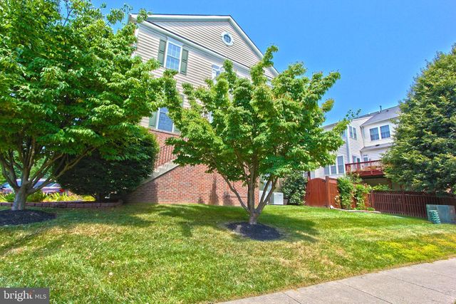 4083 WALNUT COVE CIR, Fairfax, VA 22033