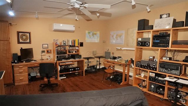 450 Windmill Oaks DR, Wimberley, TX 78676