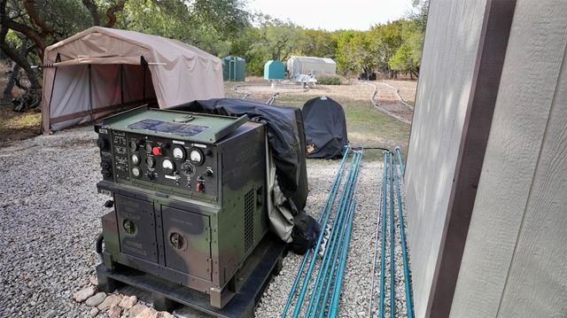 450 Windmill Oaks DR, Wimberley, TX 78676