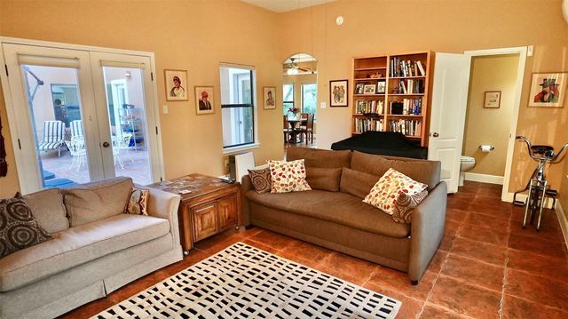 450 Windmill Oaks DR, Wimberley, TX 78676