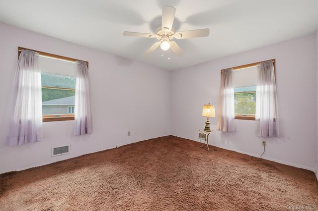 92 Edgewood Drive, Orangeburg, NY 10962