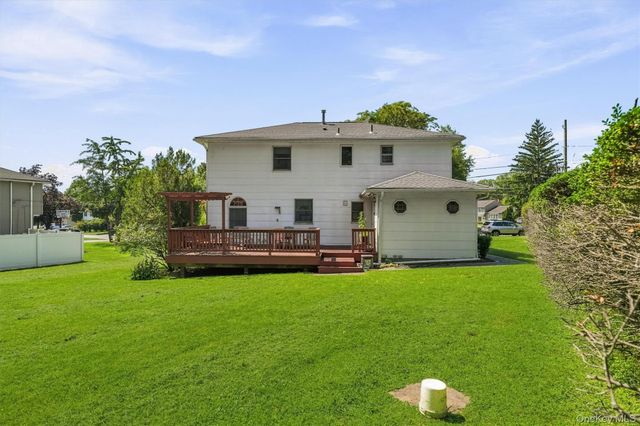 92 Edgewood Drive, Orangeburg, NY 10962