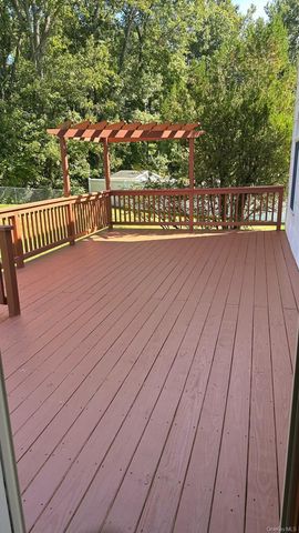 92 Edgewood Drive, Orangeburg, NY 10962