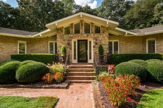 517 Woodards Ford RD, Chesapeake, VA 23322