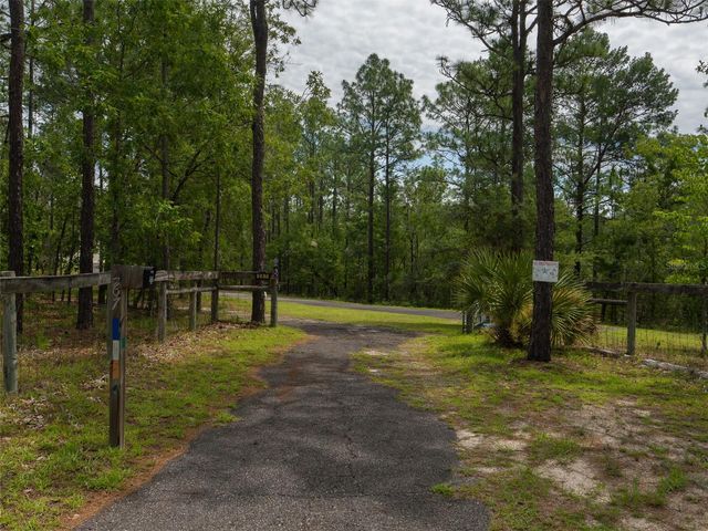 267 MELROSE LANDING DRIVE, Hawthorne, FL 32640