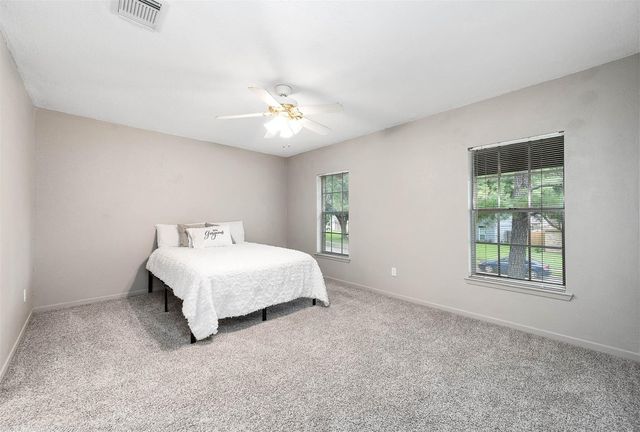17203 Kettle Creek Drive, Spring, TX 77379