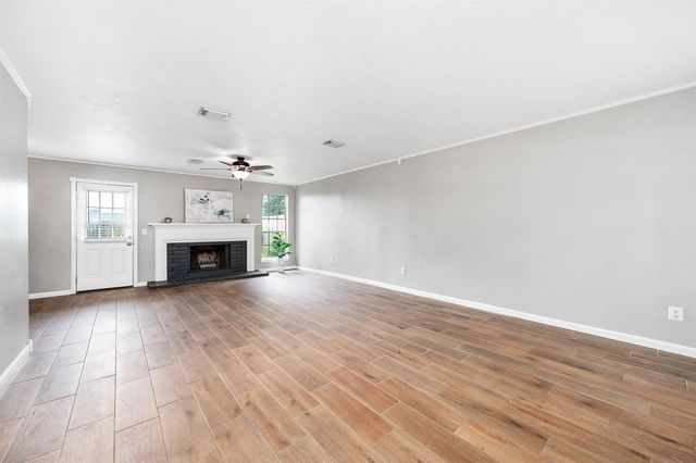 17203 Kettle Creek Drive, Spring, TX 77379