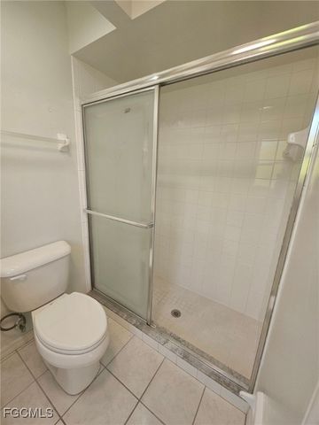 3514 SE Santa Barbara PL, Cape Coral, FL 33904