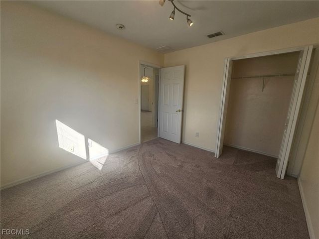 3514 SE Santa Barbara PL, Cape Coral, FL 33904