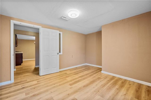 1810 Sunset Harbour Pointe, Lawrenceville, GA 30043