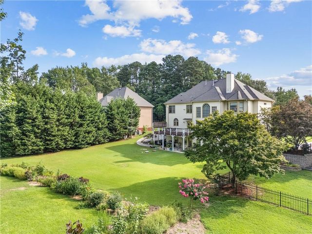 1810 Sunset Harbour Pointe, Lawrenceville, GA 30043