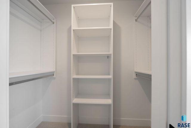 1517 W Autumn Cir Circle, Brandon, SD 57005