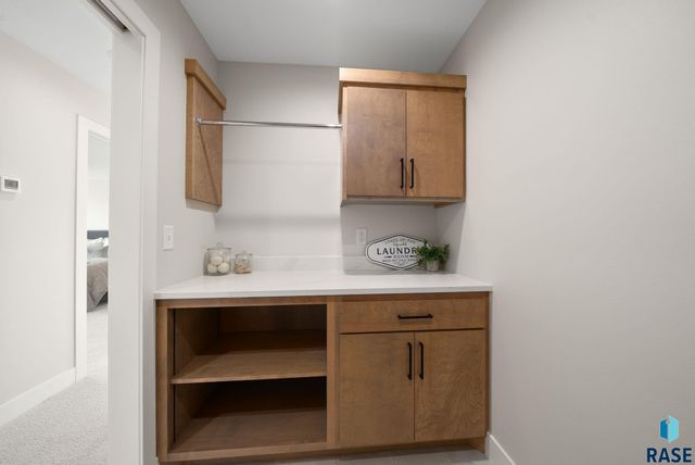 1517 W Autumn Cir Circle, Brandon, SD 57005