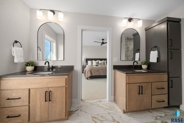 1517 W Autumn Cir Circle, Brandon, SD 57005