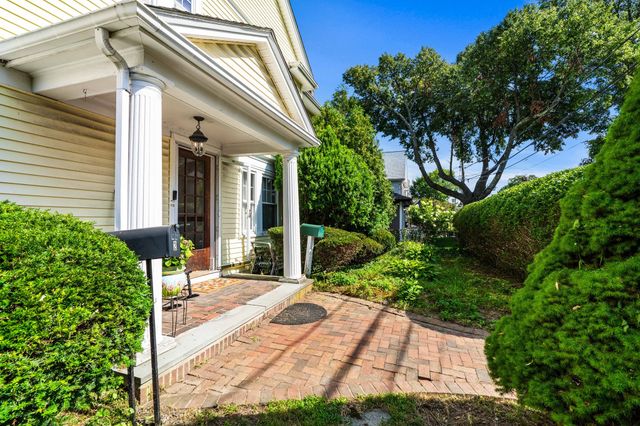 16 Frost Ave 2, Boston, MA 02122