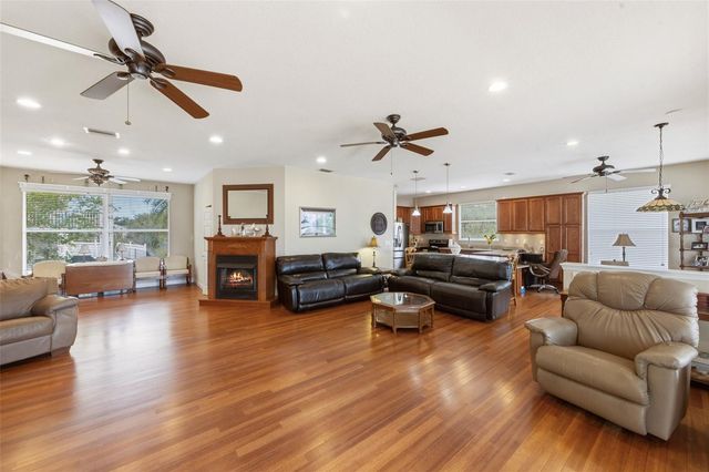 310 13TH AVENUE W, Palmetto, FL 34221