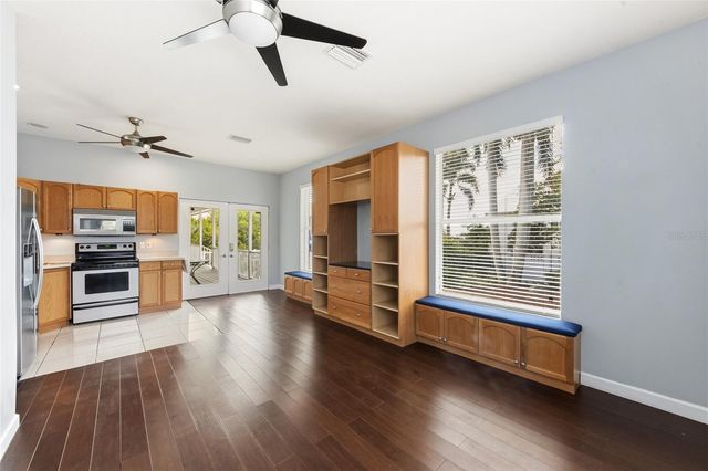310 13TH AVENUE W, Palmetto, FL 34221