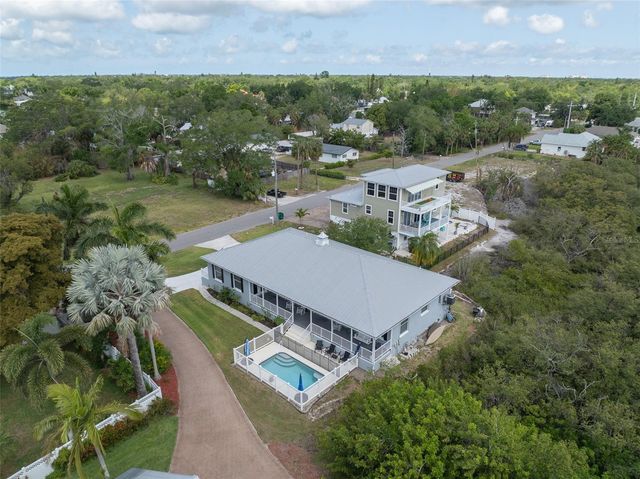 310 13TH AVENUE W, Palmetto, FL 34221