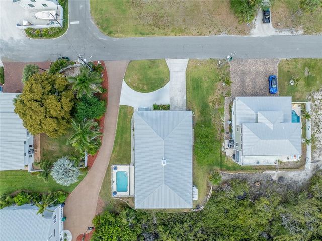 310 13TH AVENUE W, Palmetto, FL 34221