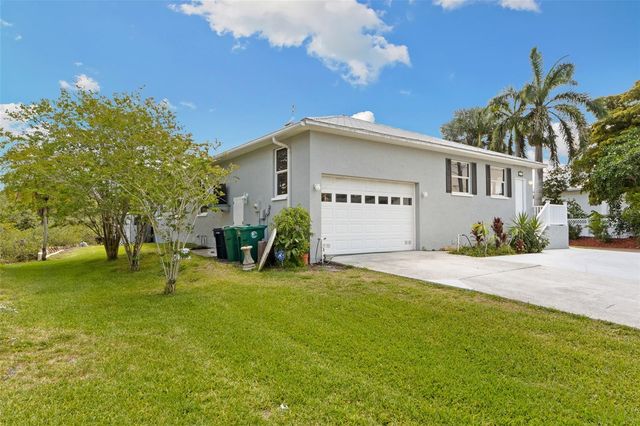 310 13TH AVENUE W, Palmetto, FL 34221
