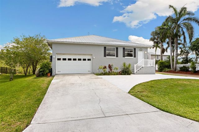 310 13TH AVENUE W, Palmetto, FL 34221