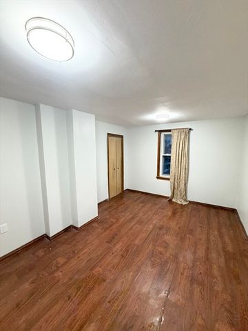 216 Crest Ave, Revere, MA 02151