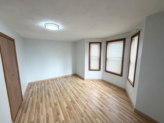 216 Crest Ave, Revere, MA 02151