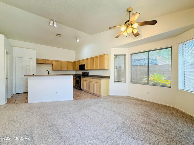 10080 E Paseo De La Masada, Tucson, AZ 85747