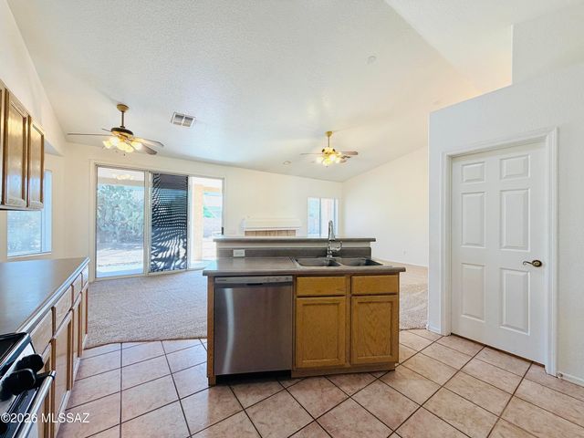 10080 E Paseo De La Masada, Tucson, AZ 85747